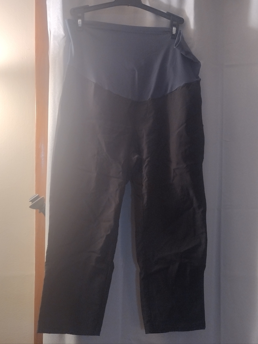 Maternity Wide-Leg Capris in Black and Charcoal